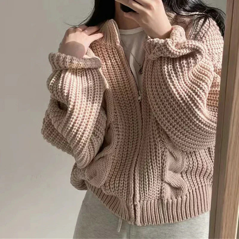 Chunky kabelstrikket cardigan - Ryleigh